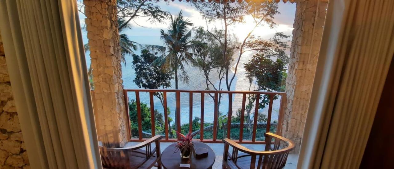 פראנגטריטיס Edge Resort, Yogyakarta מראה חיצוני תמונה