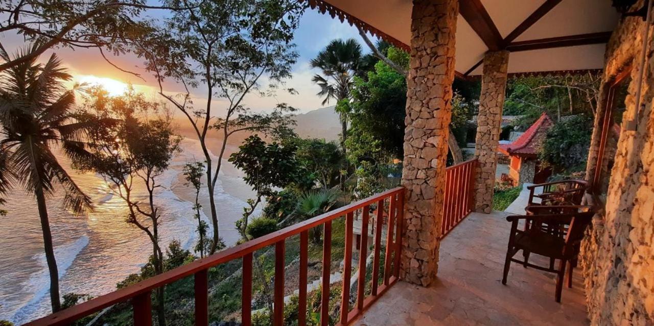 פראנגטריטיס Edge Resort, Yogyakarta מראה חיצוני תמונה