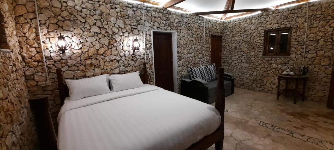 פראנגטריטיס Edge Resort, Yogyakarta מראה חיצוני תמונה