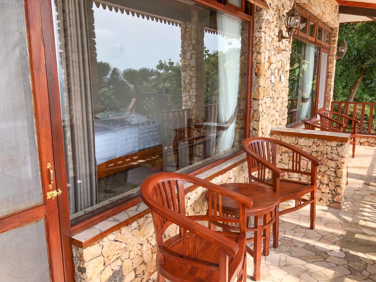 פראנגטריטיס Edge Resort, Yogyakarta מראה חיצוני תמונה